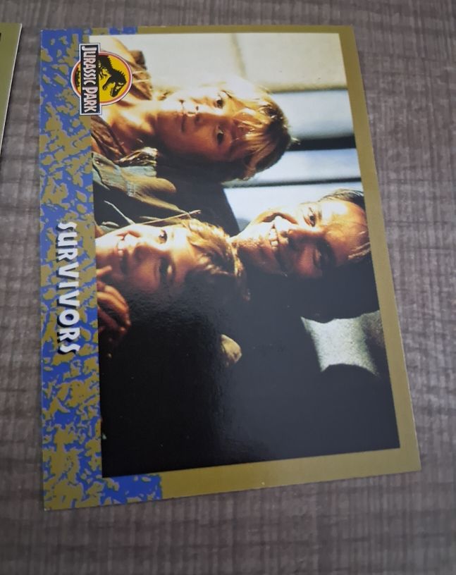 1993 Topps Jurassic Park Survivors — front