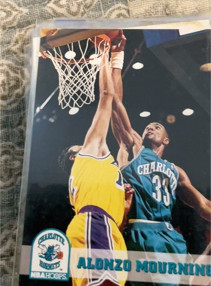 1993-94 Hoops #23 Alonzo Mourning — front