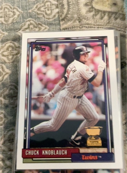 1992 Topps #23 Chuck Knoblauch — front