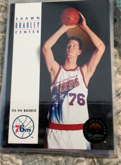 1993-94 SkyBox Premium #188 Shawn Bradley Philadelphia 76ers Rookie — front