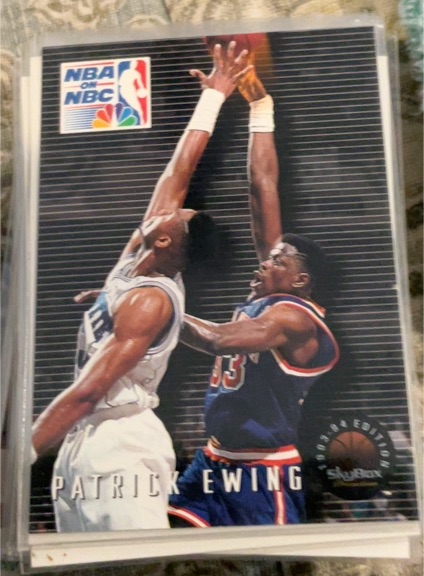 1993-94 SkyBox Premium #10 Patrick Ewing — front