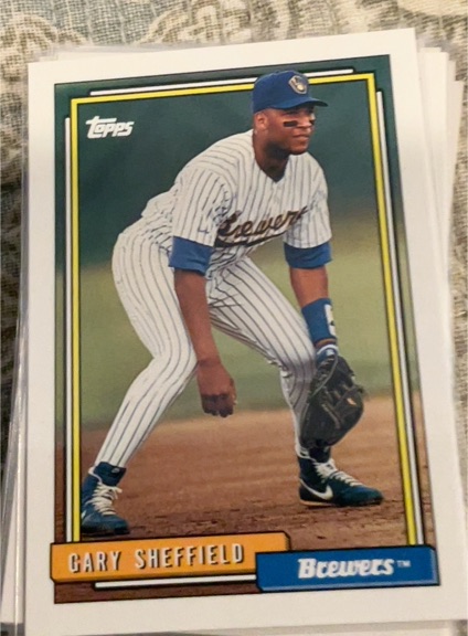 1992 Topps #695 Gary Sheffield Milwaukee Brewers — front