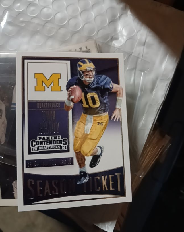 2016 Panini Contenders Draft Picks #95 Tom Brady — front