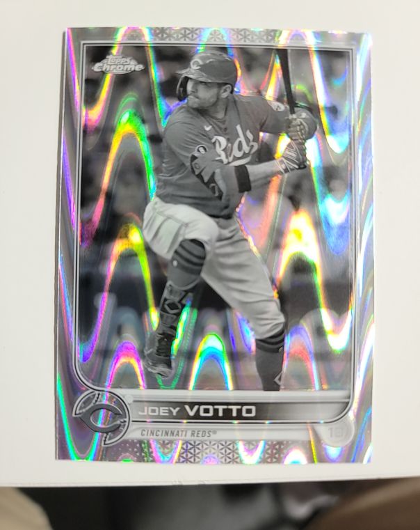 2022 Topps Chrome #177 Joey Votto — front