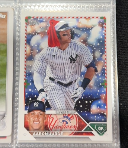 2023 Topps Holiday #H1 Aaron Judge — front