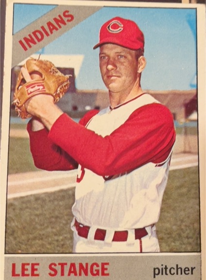 1966 Topps #371 Lee Stange — front