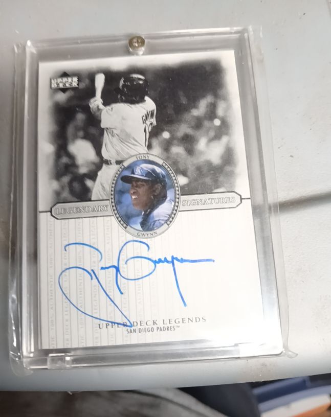 2000 Upper Deck Legends #S-TG Tony Gwynn — front