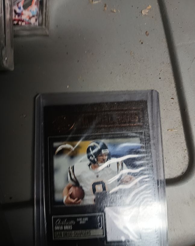 2001 Topps #9 Drew Brees — front