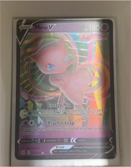 2021 Pokémon TCG Fusion Strike #113 Mew V — front