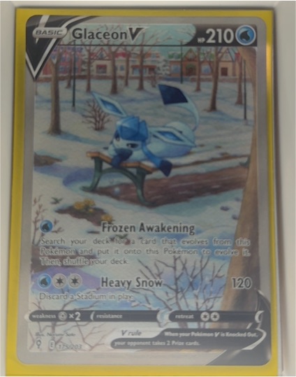 2021 Pokémon Sword & Shield #141 Glaceon V — front