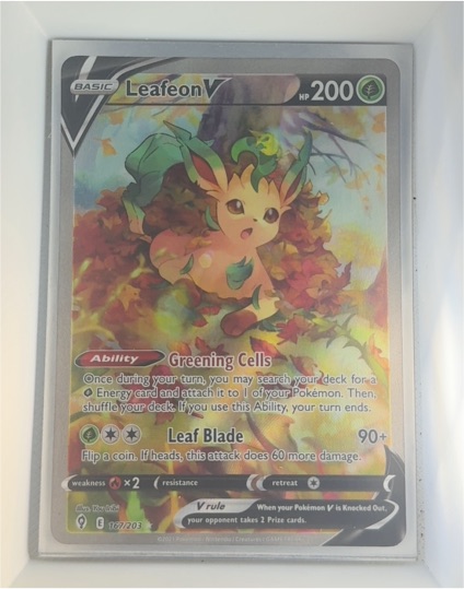 2021 Pokémon SWSH Evolving Skies #167 Leafeon V — front