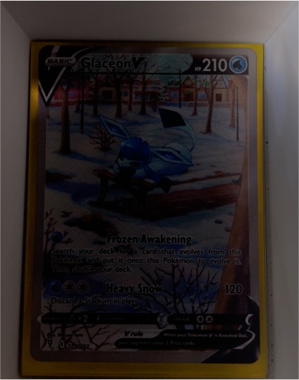 2021 Pokémon TCG Evolving Skies #175 Glaceon V — front