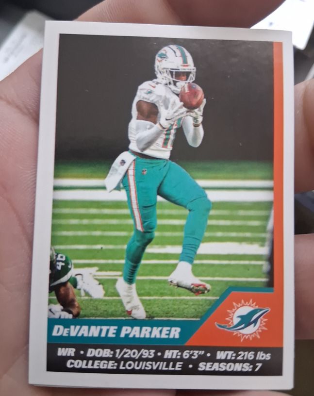 2021 Panini NFL Sticker & Card Collection #62 DeVante Parker — front