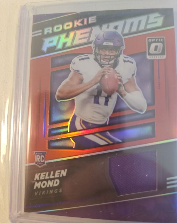 2021 Donruss Optic Rookie Phenoms Red Prizm #RP-21 Kellen Mond — front