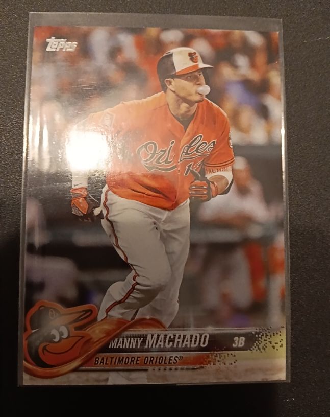 2018 Topps #25 Manny Machado — front