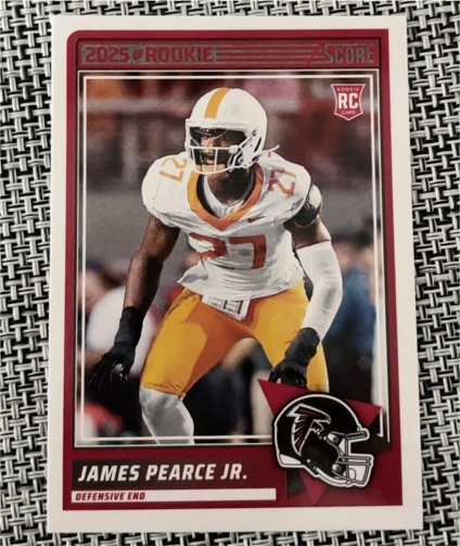 2025 Panini Score #26 James Pearce Jr. — front