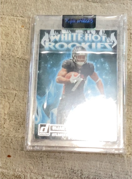 2023 Donruss #WHR-2 Bijan Robinson White Hot Rookies RC — front