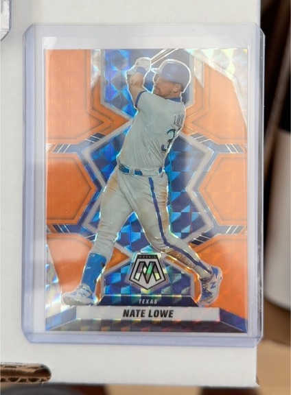 2022 Panini Mosaic Orange Reactive Prizm #58 Nate Lowe — front