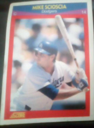 1990 Score 100 Superstars #48 Mike Scioscia — front