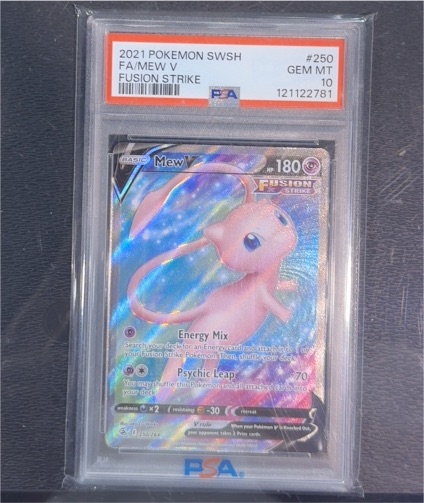 2021 Pokémon SWSH #250 Mew V Fusion Strike Full Art — front