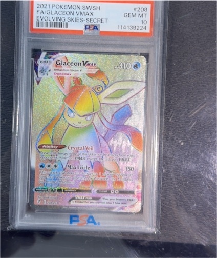 2021 Pokémon SWSH #208 Glaceon VMAX — front