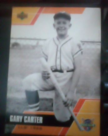2004 Upper Deck Sunkist #2 Gary Carter — front