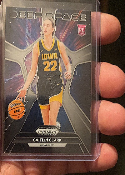 2024 Panini Prizm Draft Picks Deep Space #8 Caitlin Clark — front