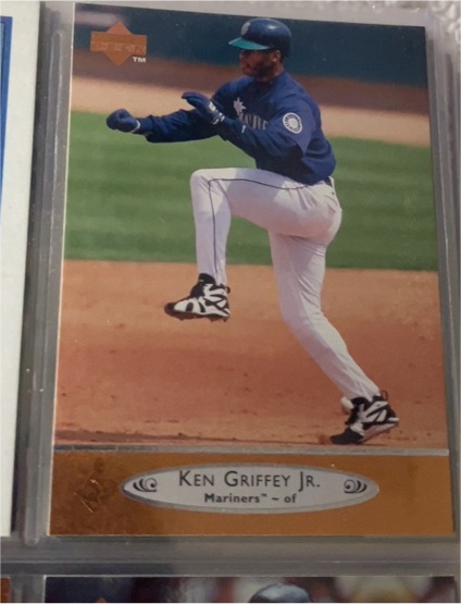 1996 Upper Deck #200 Ken Griffey Jr. — front