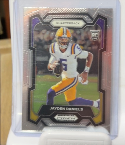 2024 Panini Prizm Draft Picks #108 Jayden Daniels — front