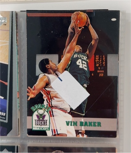 1993-94 Hoops #363 Vin Baker Milwaukee Bucks Rookie — front