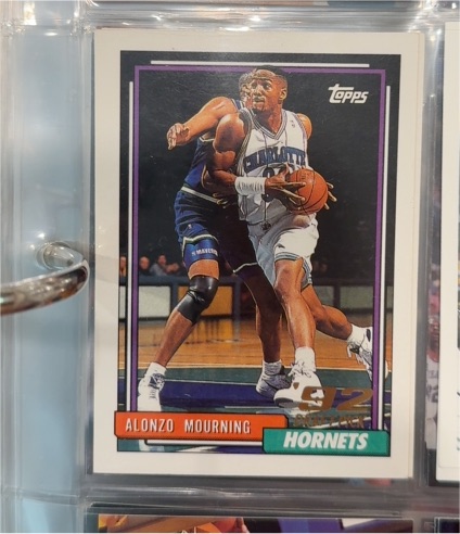 1992-93 Topps #393 Alonzo Mourning — front