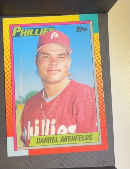 1990 Topps Traded #1T Darrel Akerfelds — front
