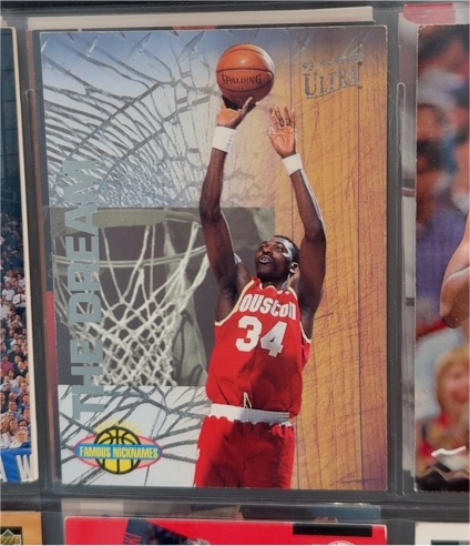 1993-94 Fleer Ultra Famous Nicknames #12 Hakeem Olajuwon The Dream — front