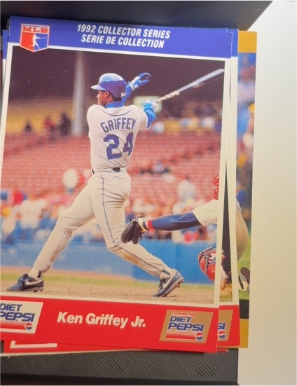 1992 Diet Pepsi Collector Series #26 Ken Griffey Jr. — front