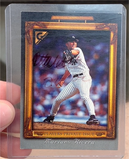 1998 Topps Gallery Players Private Issue Mariano Rivera — front