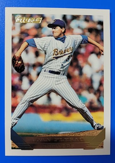 1993 Topps Gold #16 Dan Plesac — front