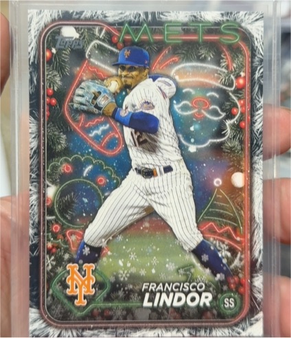 2024 Topps Holiday #H36 Francisco Lindor — front