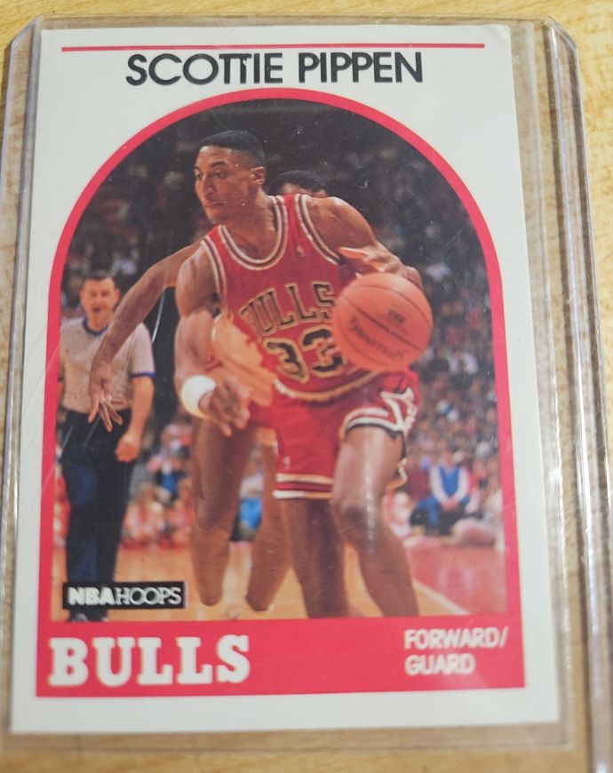 1989-90 Hoops #244 Scottie Pippen Chicago Bulls — front