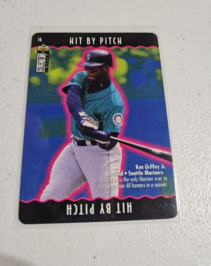 1995 Upper Deck Collector's Choice #16 Ken Griffey Jr. Hit By Pitch — front
