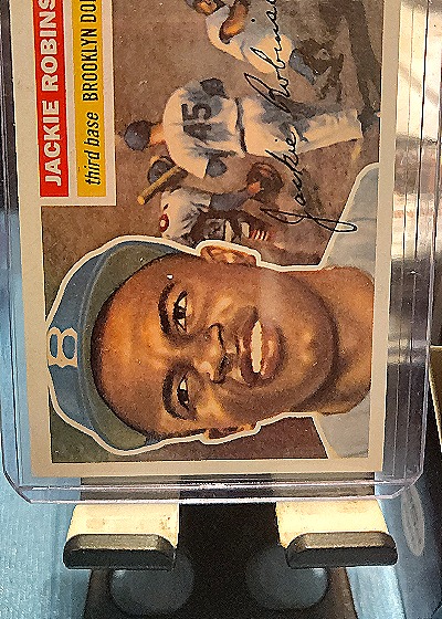 2019 Topps Iconic Card Reprints #ICR-9 Jackie Robinson — front