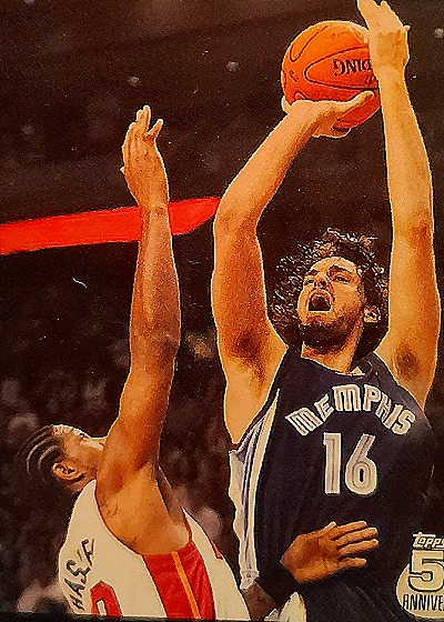 1998 Topps Stadium Club #16 Pau Gasol — front