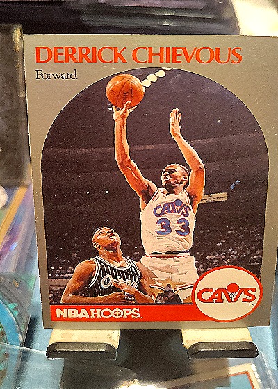 1990-91 NBA Hoops #72 Derrick Chievous — front