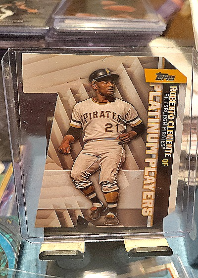 2021 Topps Platinum Players Die-Cut #PDC-28 Roberto Clemente — front