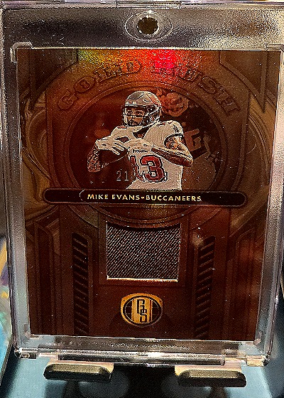 2024 Panini Gold Standard Gold Rush #GR-MES Mike Evans — front