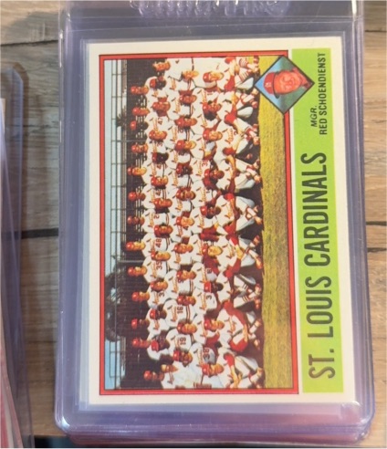 1976 Topps #581 St. Louis Cardinals Red Schoendienst — front