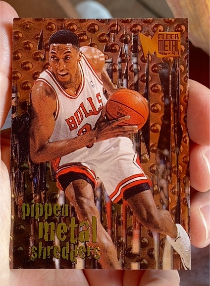 1996-97 Fleer Metal #145 Scottie Pippen Metal Shredders — front