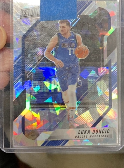 2021 Panini VIP Nationals Convention #24 Luka Dončić — front