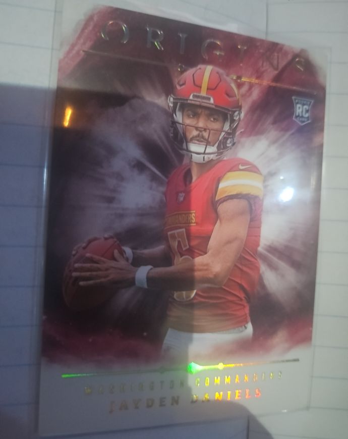 2024 Panini Origins Jayden Daniels — front