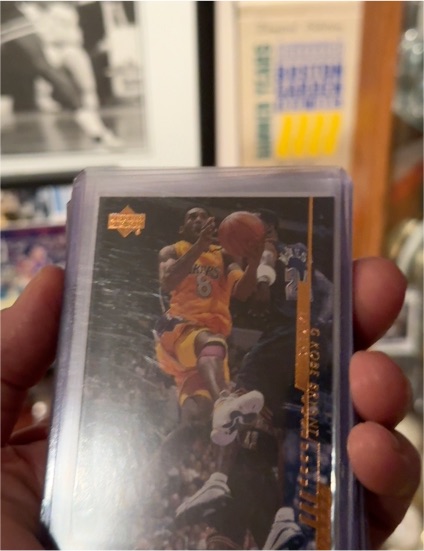 2000 Upper Deck #80 Kobe Bryant — front