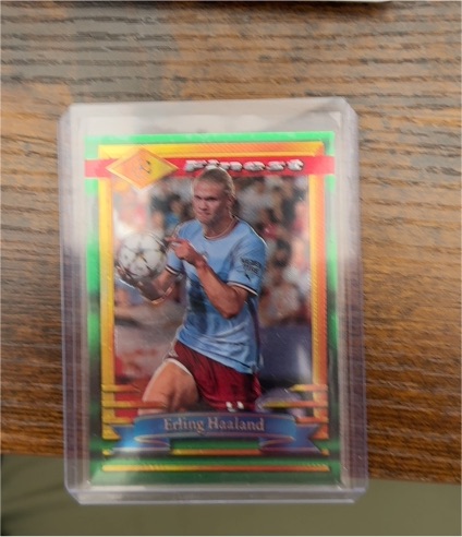 2022-23 Topps Finest Flashbacks UEFA #100 Erling Haaland — front
